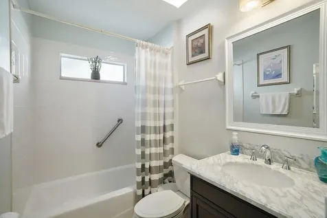 26950 Honeymoon Avenue Leesburg FL 34748