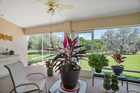 26950 Honeymoon Avenue Leesburg FL 34748