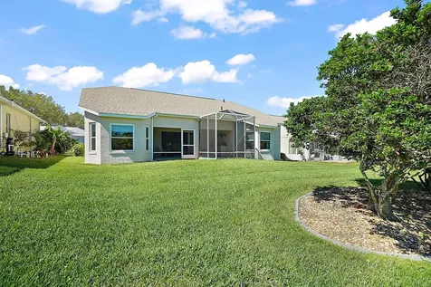 26950 Honeymoon Avenue Leesburg FL 34748