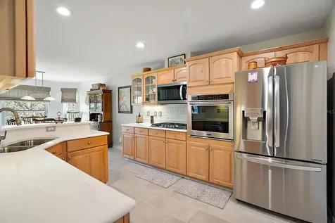 26950 Honeymoon Avenue Leesburg FL 34748