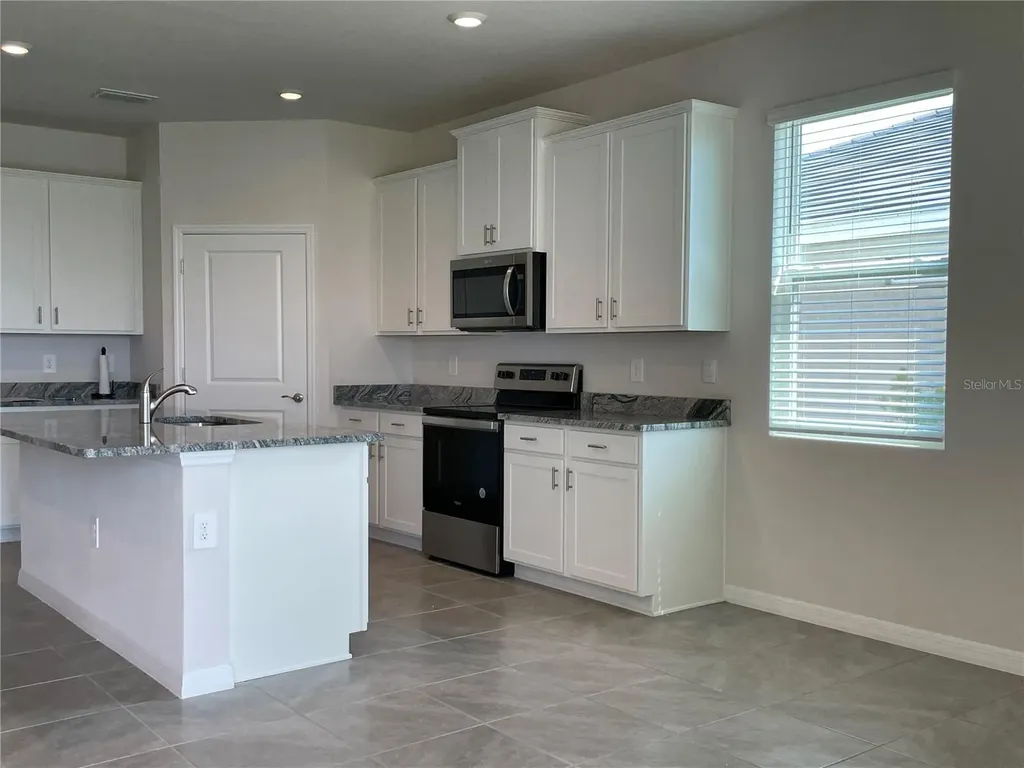 18027 Pastureland Avenue Bradenton FL 34211