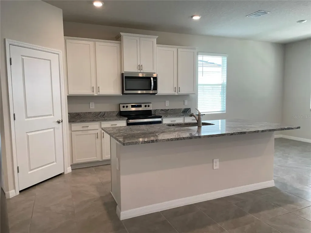 18027 Pastureland Avenue Bradenton FL 34211