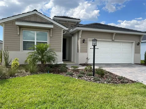 18027 Pastureland Avenue Bradenton FL 34211