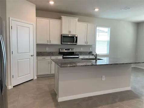 18027 Pastureland Avenue Bradenton FL 34211