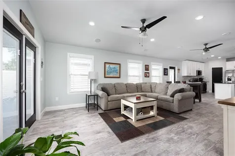 1762 SW 247th Street Newberry FL 32669