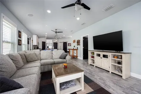 1762 SW 247th Street Newberry FL 32669