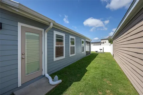 1762 SW 247th Street Newberry FL 32669