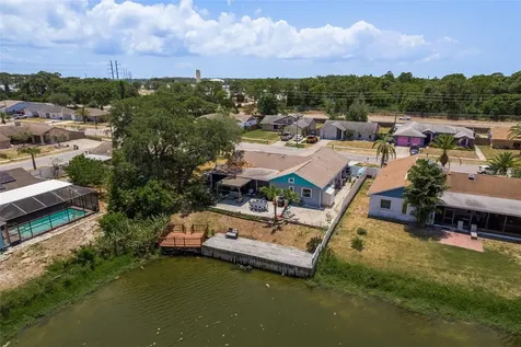 2717 Blossom Lake Drive Holiday FL 34691