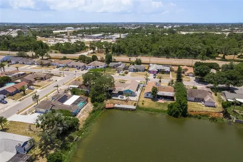 2717 Blossom Lake Drive Holiday FL 34691