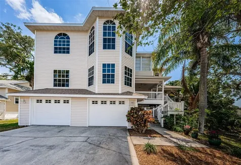376 Hattie Street Palm Harbor FL 34683