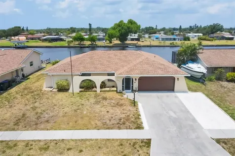 6834 Kenwood Drive North Port FL 34287