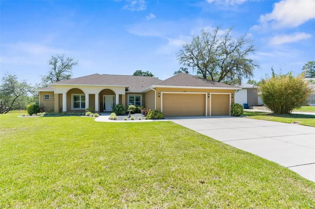 9601 Whisper Ridge Trail Weeki Wachee FL 34613
