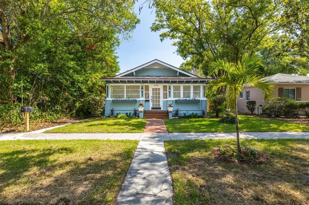1016 24th Avenue N St Petersburg FL 33704