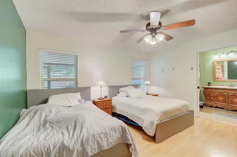 802 Justice Drive Tampa FL 33613