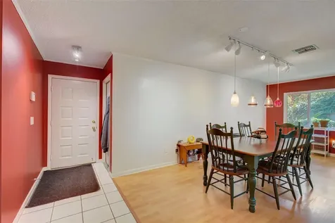 802 Justice Drive Tampa FL 33613