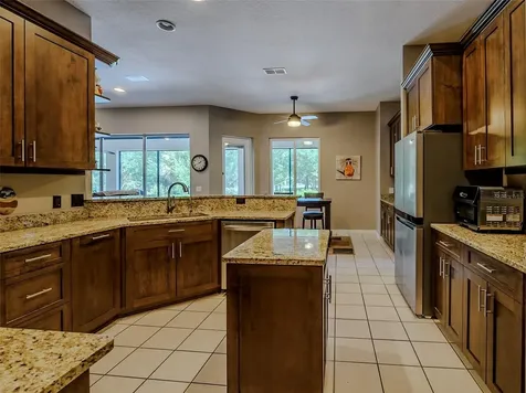 26938 Honeymoon Avenue Leesburg FL 34748