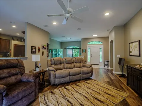 26938 Honeymoon Avenue Leesburg FL 34748