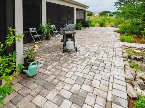 26938 Honeymoon Avenue Leesburg FL 34748