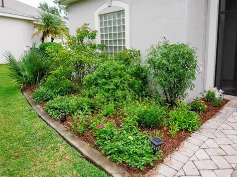 26938 Honeymoon Avenue Leesburg FL 34748