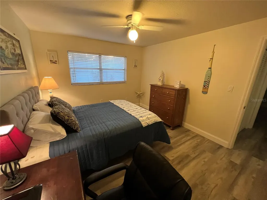 1406 N Saturn Avenue Clearwater FL 33755