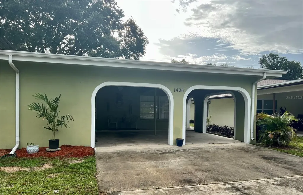 1406 N Saturn Avenue Clearwater FL 33755