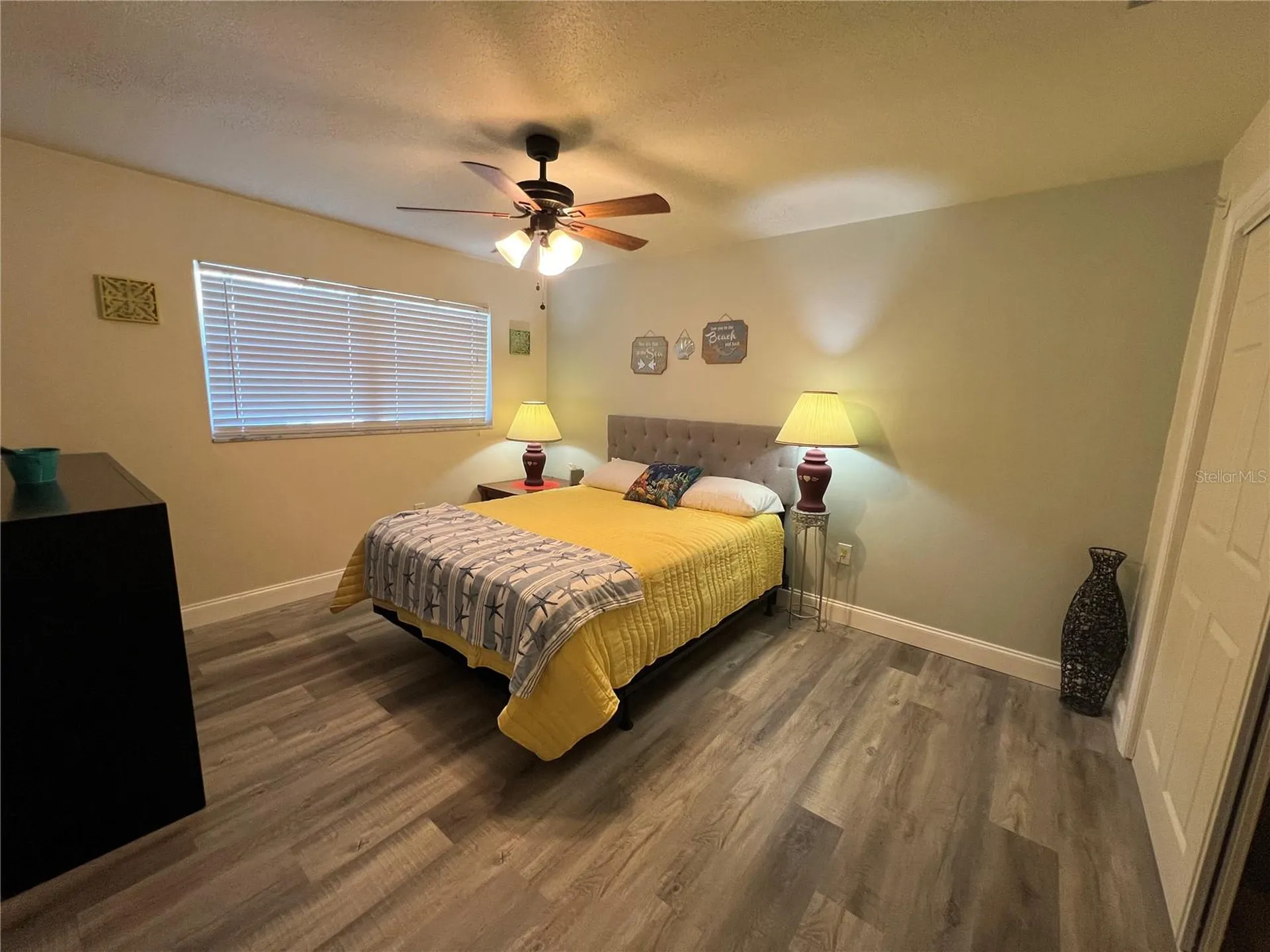 1406 N Saturn Avenue Clearwater FL 33755