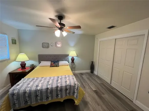 1406 N Saturn Avenue Clearwater FL 33755
