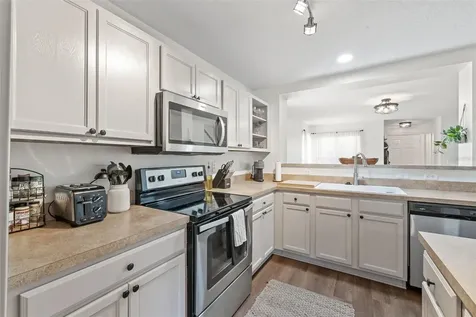 8715 Sheldon Creek Boulevard Tampa FL 33615