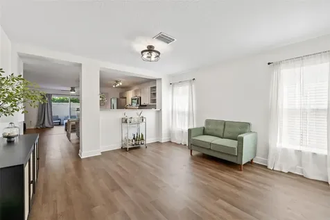 8715 Sheldon Creek Boulevard Tampa FL 33615