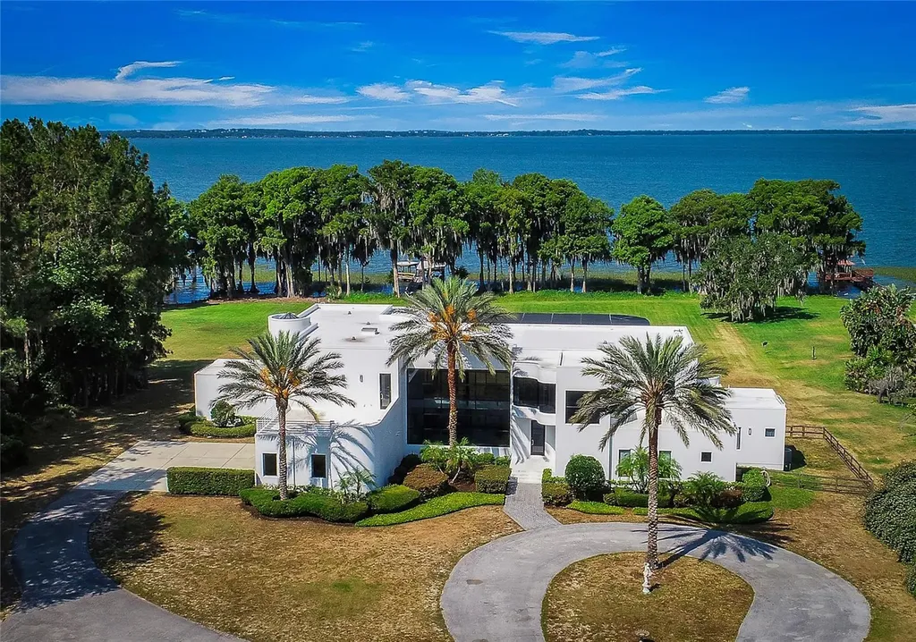 11106 Lane Park Road Tavares FL 32778