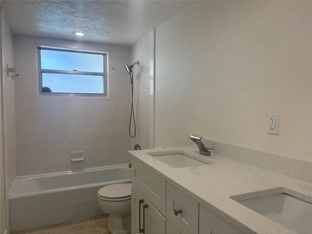 2025 Amanda Drive Sarasota FL 34232