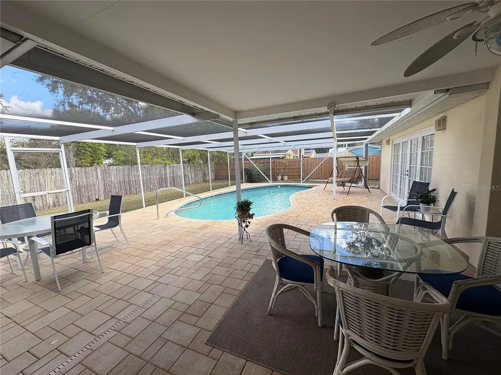 2025 Amanda Drive Sarasota FL 34232