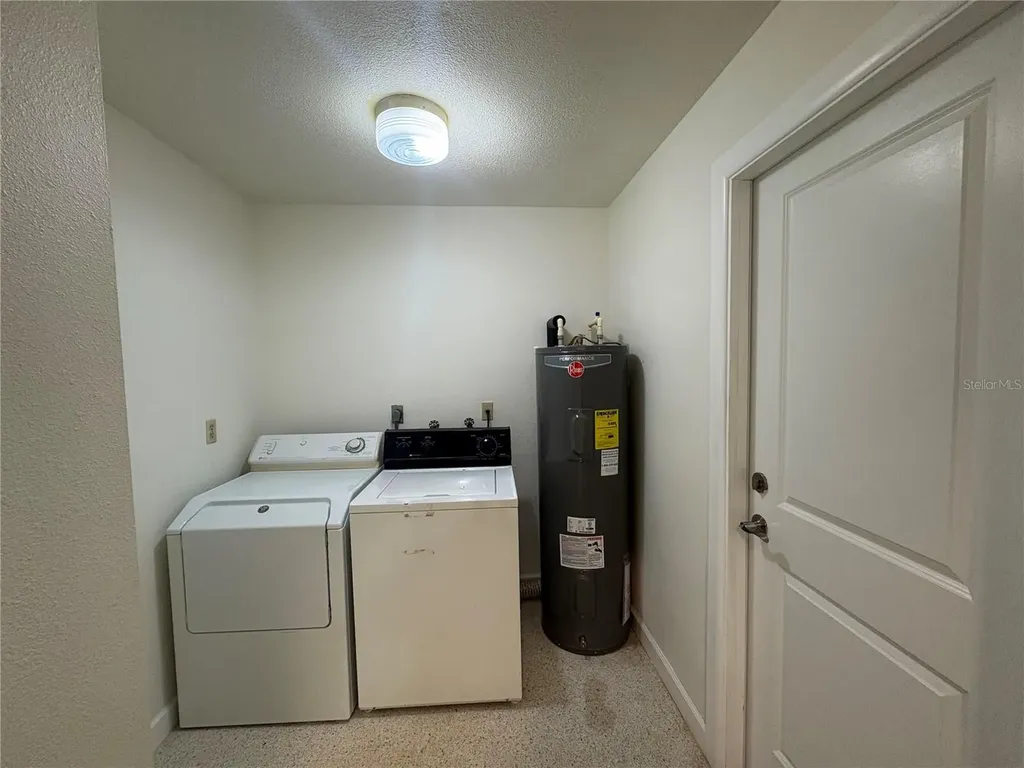 2025 Amanda Drive Sarasota FL 34232