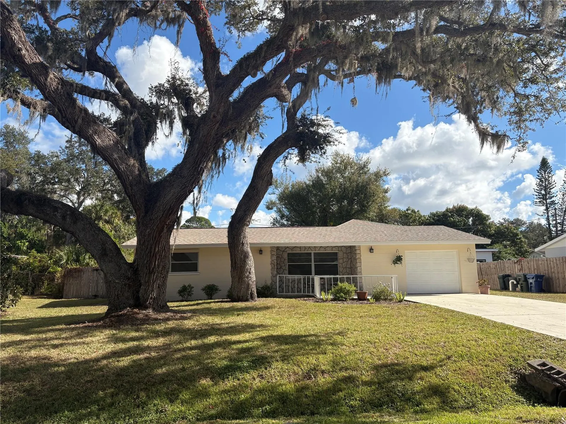 2025 Amanda Drive Sarasota FL 34232