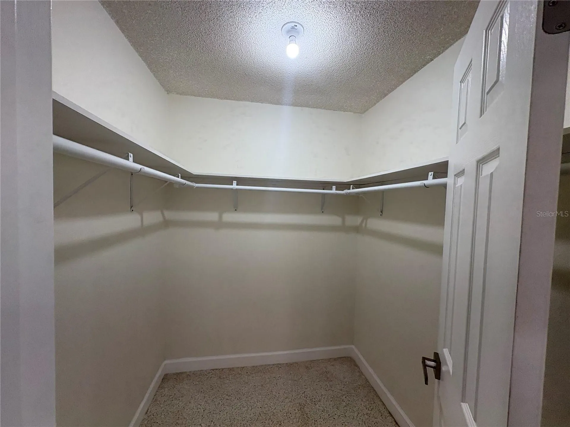 2025 Amanda Drive Sarasota FL 34232