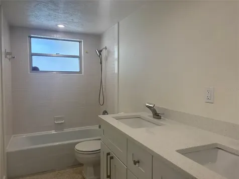 2025 Amanda Drive Sarasota FL 34232