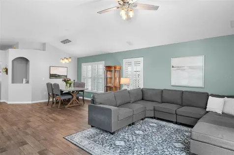 10205 Woodford Bridge Street Tampa FL 33626