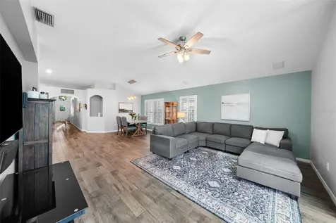 10205 Woodford Bridge Street Tampa FL 33626