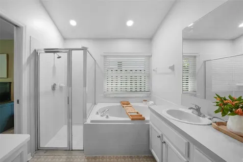 10205 Woodford Bridge Street Tampa FL 33626