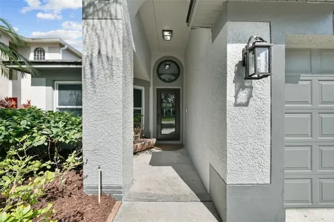10205 Woodford Bridge Street Tampa FL 33626