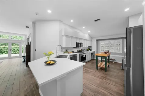 10205 Woodford Bridge Street Tampa FL 33626
