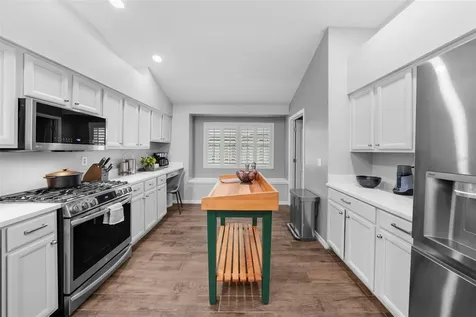 10205 Woodford Bridge Street Tampa FL 33626