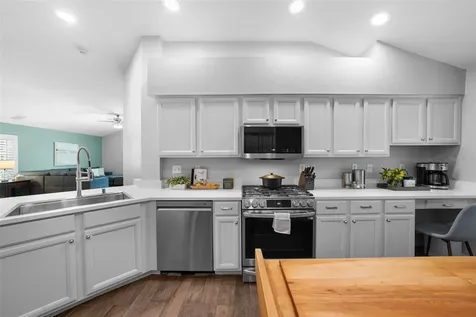 10205 Woodford Bridge Street Tampa FL 33626