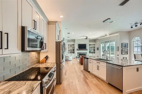 443 W Palm Valley Drive Oviedo FL 32765