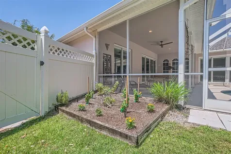 443 W Palm Valley Drive Oviedo FL 32765