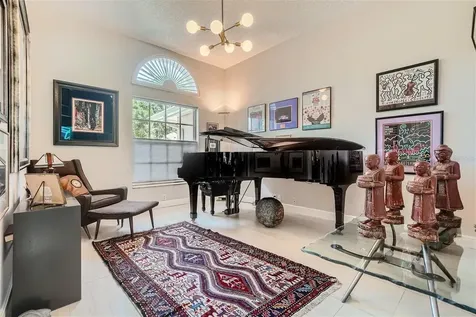 443 W Palm Valley Drive Oviedo FL 32765