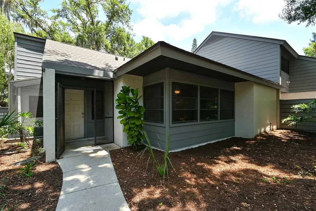 3235 Golden Eagle Lane Sarasota FL 34231