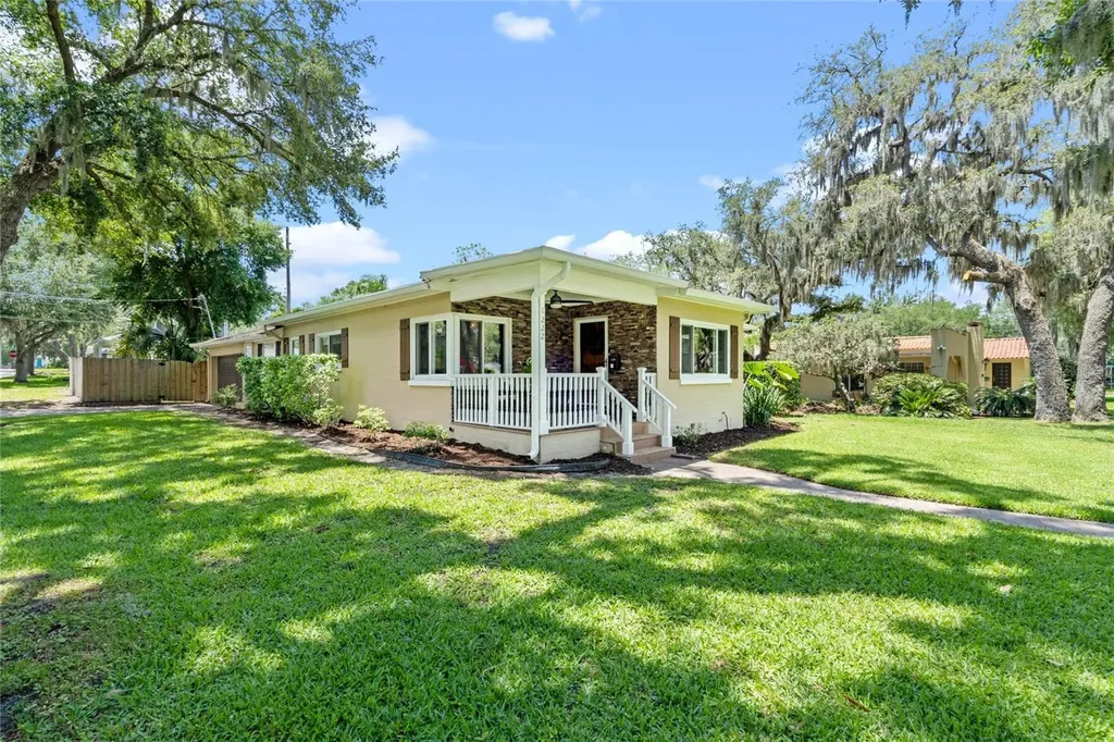 1222 Woodland Street Orlando FL 32806