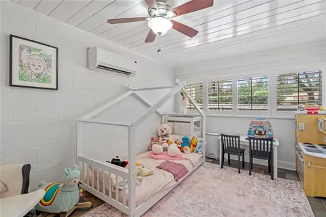 1222 Woodland Street Orlando FL 32806