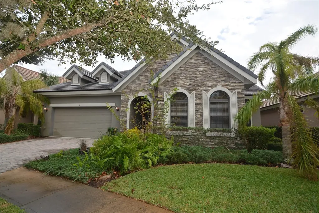 8 Lakeside Drive Palm Coast FL 32137